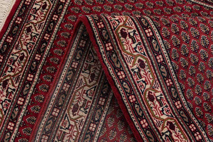 4' x 5' 9 Hand Knotted Mir Wool Rug