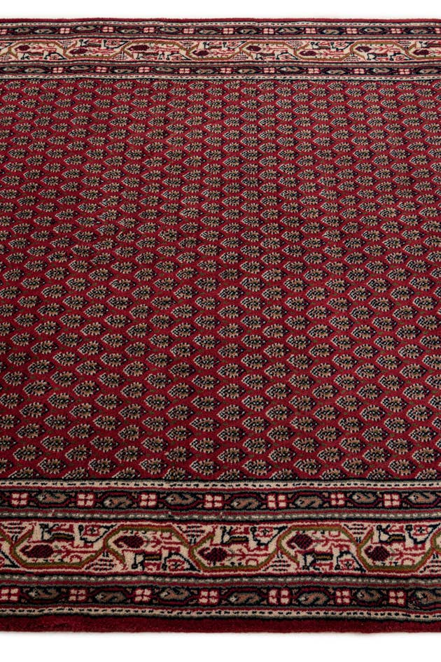 Detail image of 4' x 5' 9 Hand Knotted Mir Wool Rug