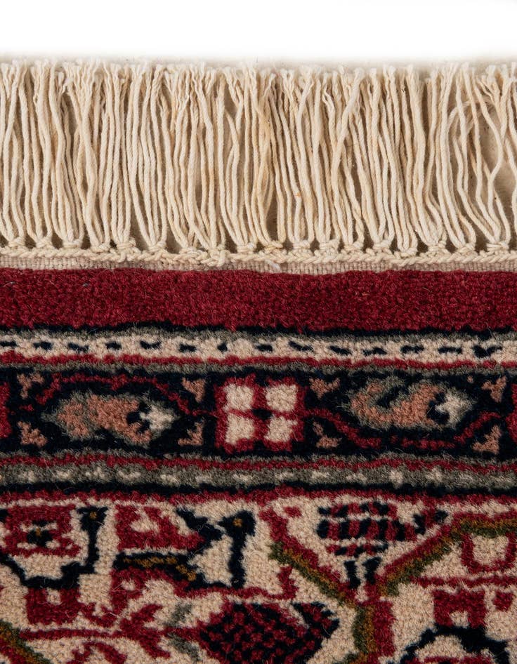 Detail image of 4' x 5' 9  Hand Knotted Mir Wool Rug