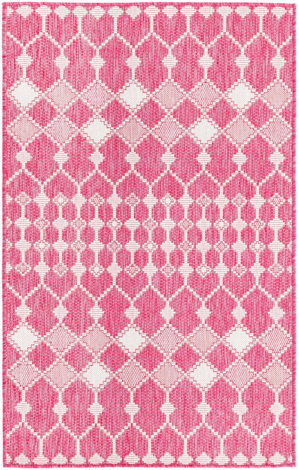 Detail image of 3' x 5' 3 Easy-Clean Lattice Indoor / Outdoor Rug