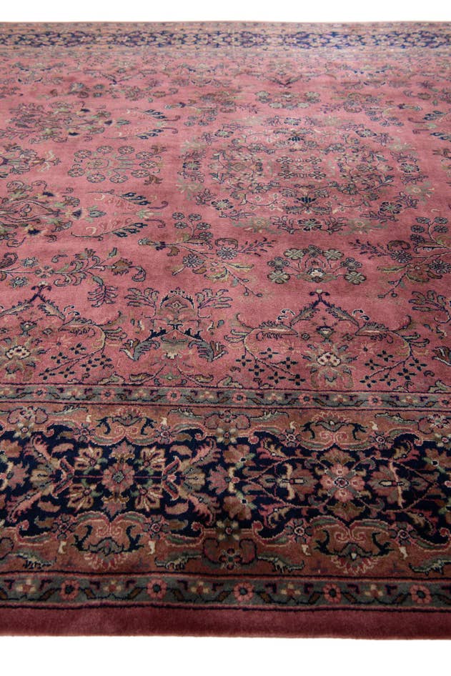 Detail image of 6' 8 x 10' 2 Hand Knotted Sarough Oriental Wool Rug