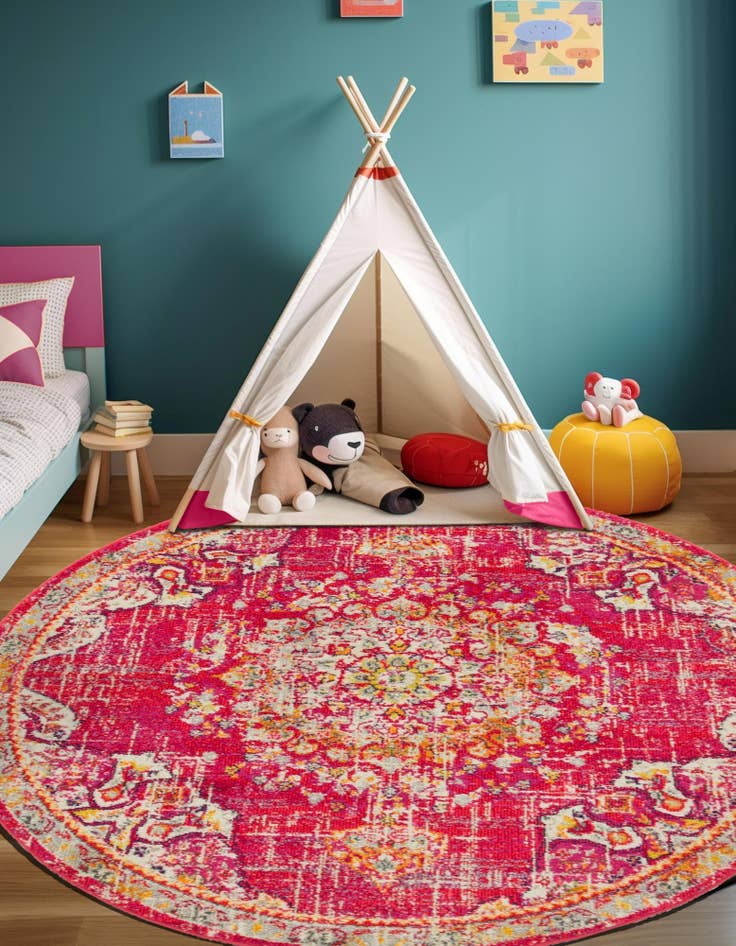 Detail image of 6' x 6' Madeline Round Rug