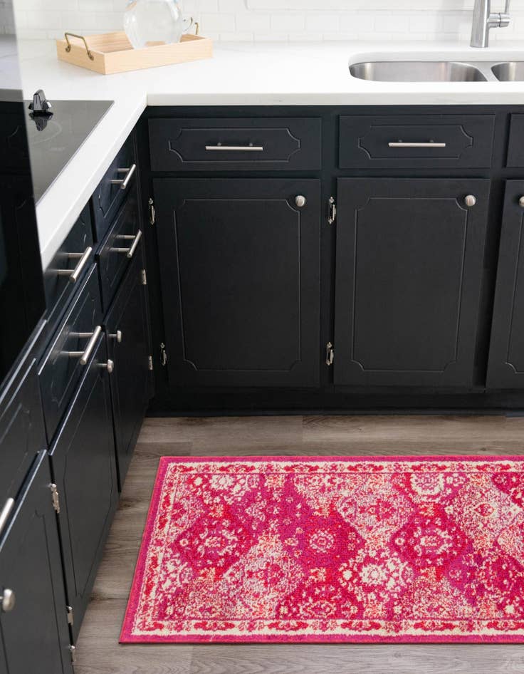 Detail image of 2' x 6' Carrington Runner Rug