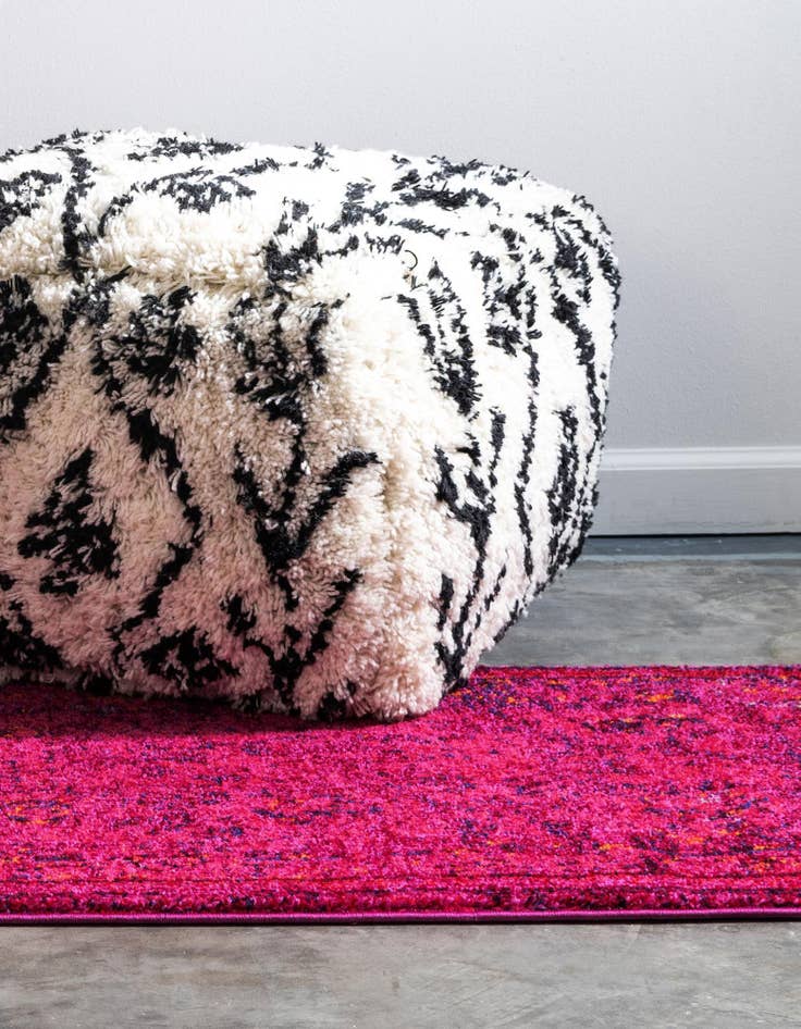 Detail image of 2' 2 x 6' 9 Washable Fleur Runner Rug