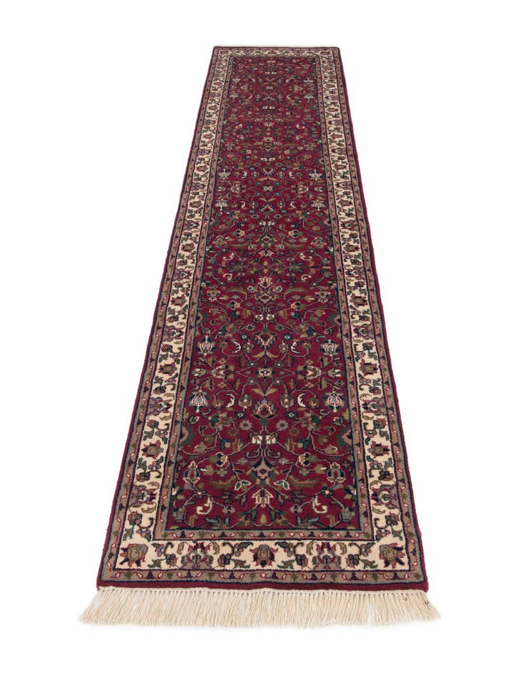 Detail image of 2' 7 x 11' 2 Isfahan Wool Runner Rug