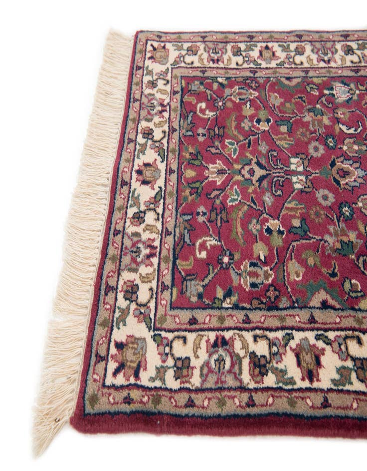 Detail image of 2' 7 x 11' 2 Isfahan Wool Runner Rug