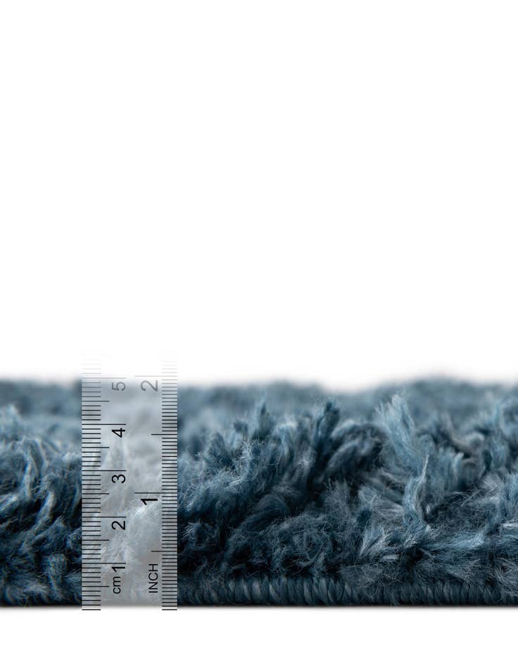 Detail image of 5' 3 x 8' Zermatt Shag Oval Rug
