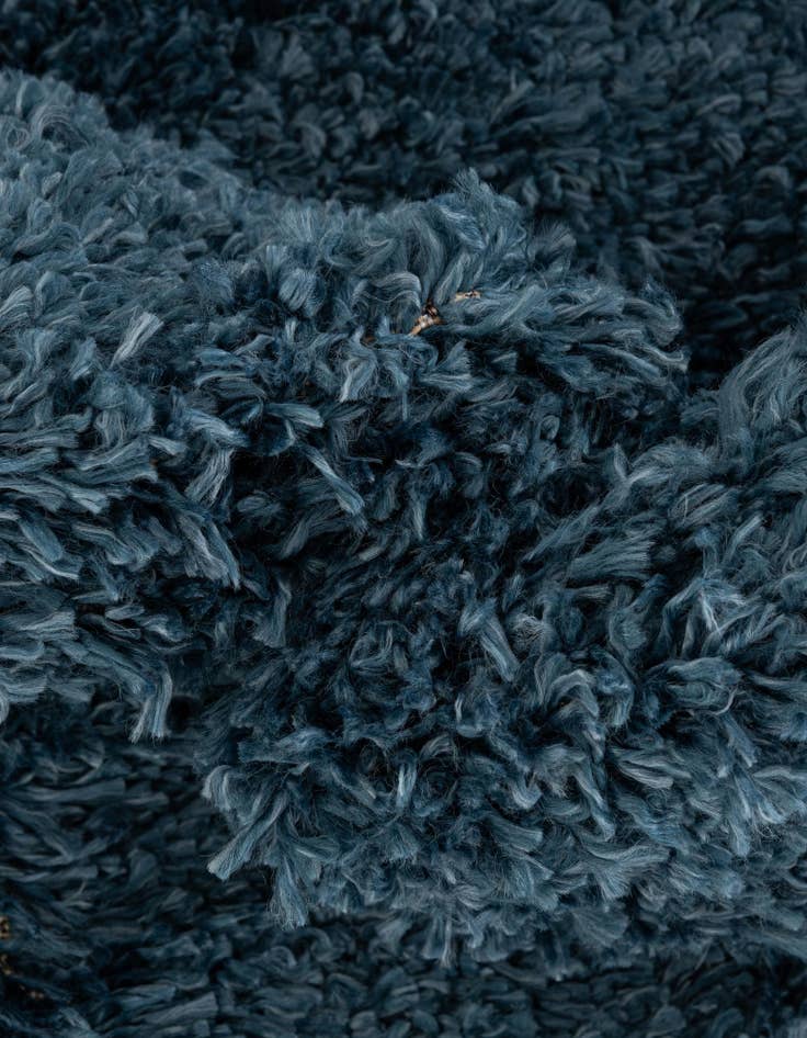 Detail image of 7' x 7' Zermatt Shag Round Rug