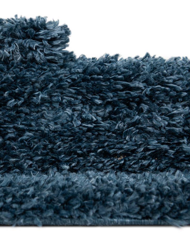Detail image of 2' x 2' Zermatt Shag Round Rug