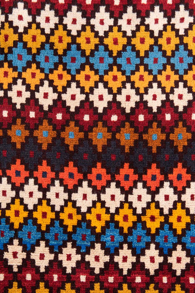 Detail image of 3' 1 x 4' 6 Hand Knotted Balouch Wool Rug