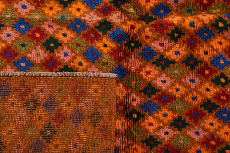 Detail image of 3' 9 x 5' 8 Hand Knotted Balouch Wool Rug