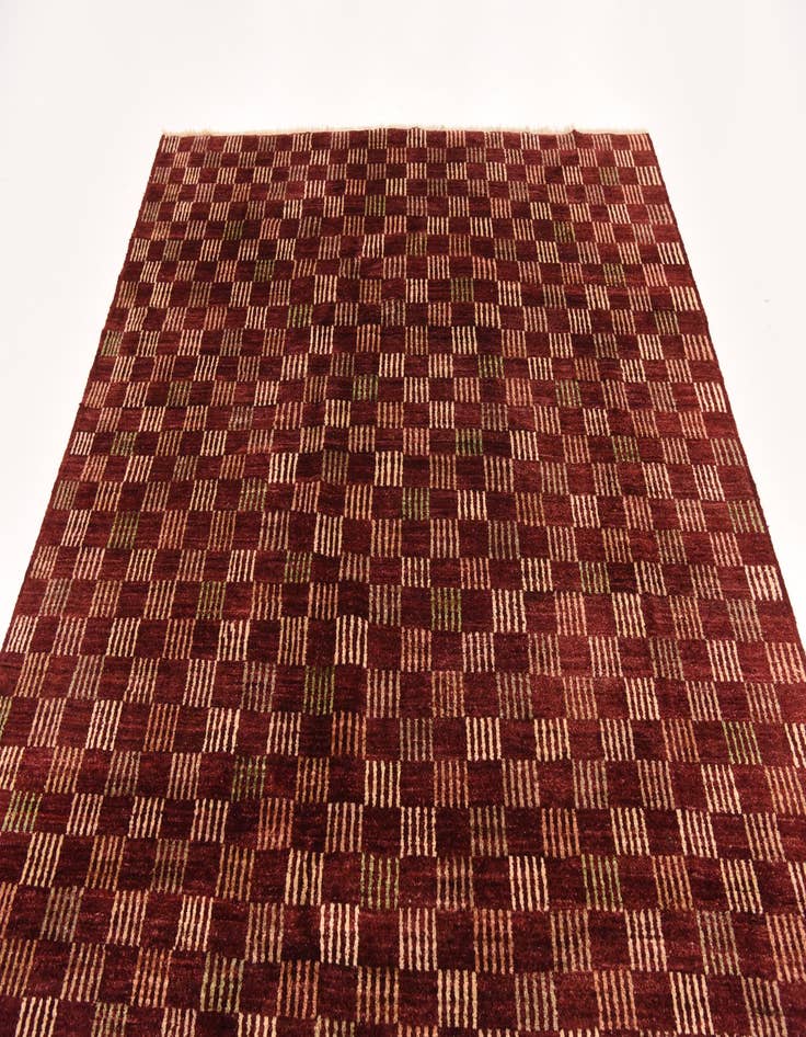 Detail image of 6' 8 x 9' 5 Hand Knotted Darya Rug