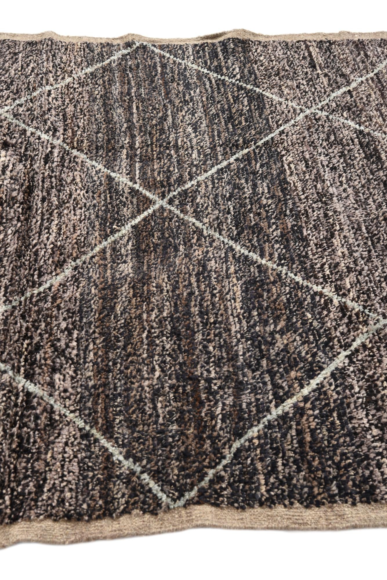 5' 11 x 9' 2 Hand Knotted Moroccan Wool Rug