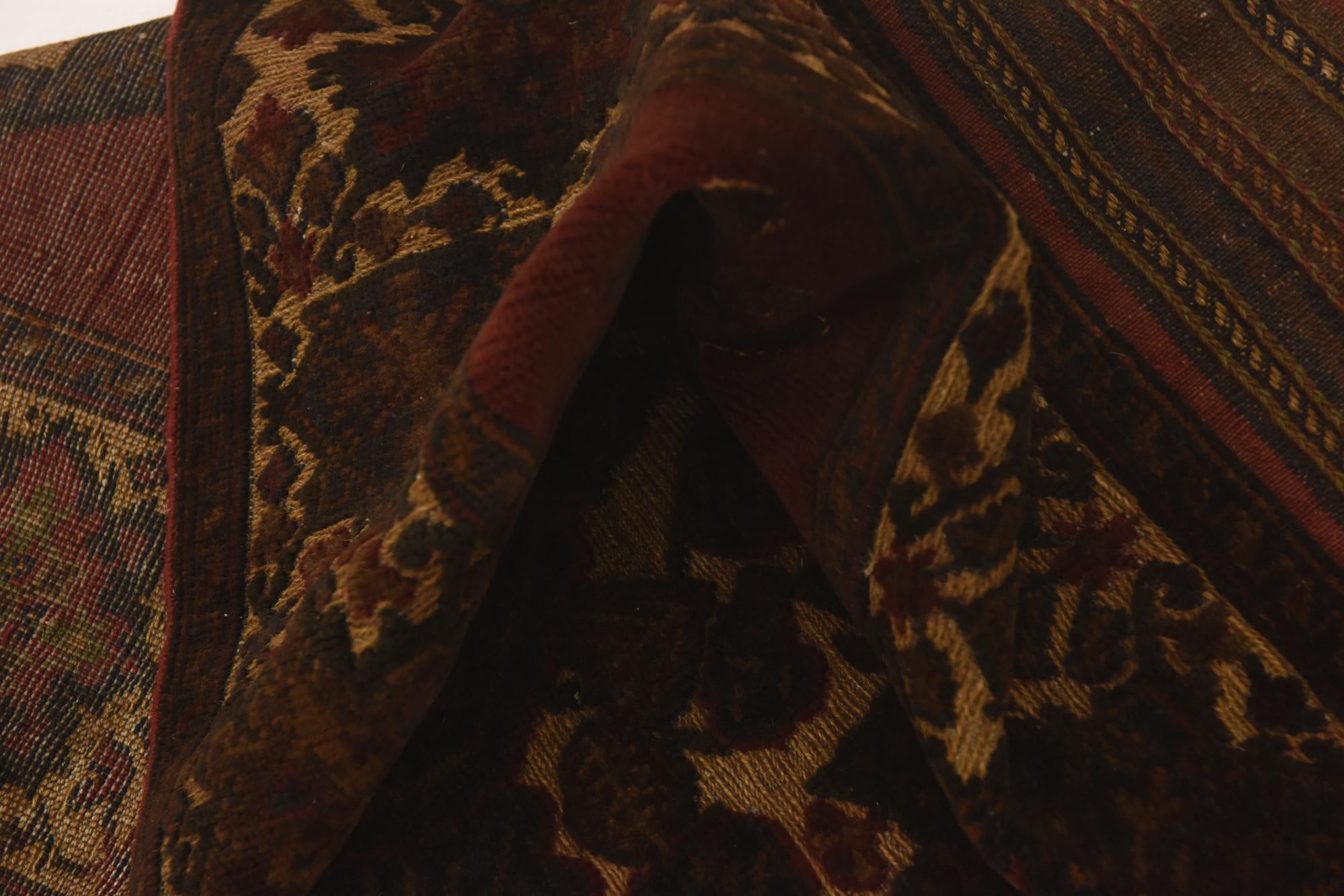 3' 10 x 6' 3 Hand Knotted Sumak Wool Rug
