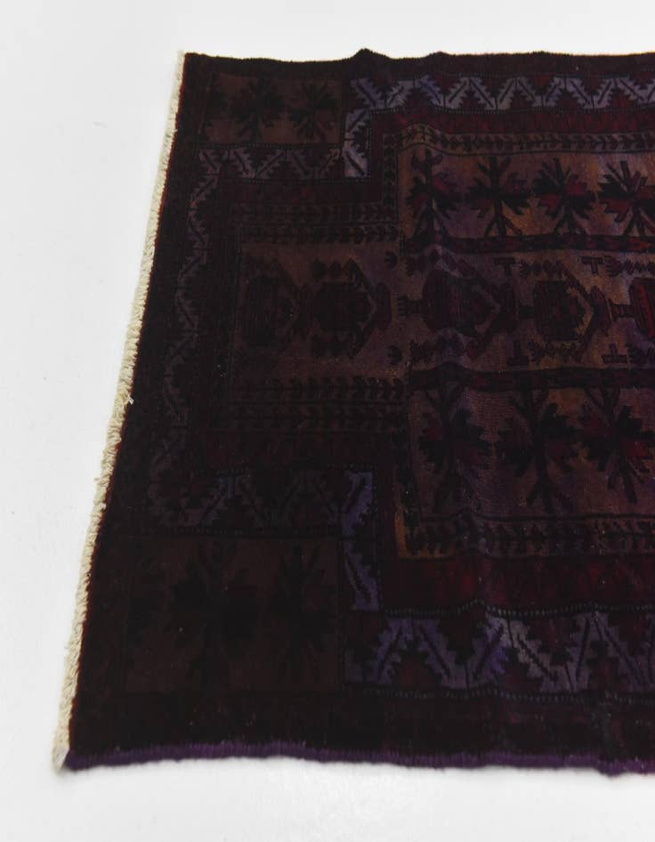 Detail image of 2' 4 x 4' 6 Hand Knotted Ultra Vintage Persian Wool Rug