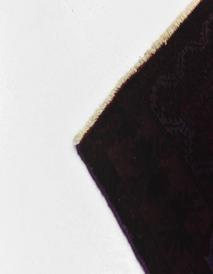 Detail image of 2' 4 x 4' 6 Hand Knotted Ultra Vintage Persian Wool Rug