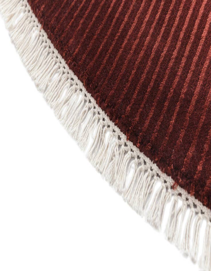 Detail image of 6' 6 x 6' 6  Hand Knotted Darya Wool Round Rug