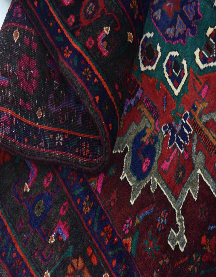 Detail image of 4' 7 x 9' 10  Hand Knotted Sanandaj Persian Wool Runner Rug