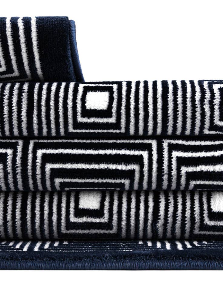 Detail image of 5' 3 x 8' Aakaar Rug