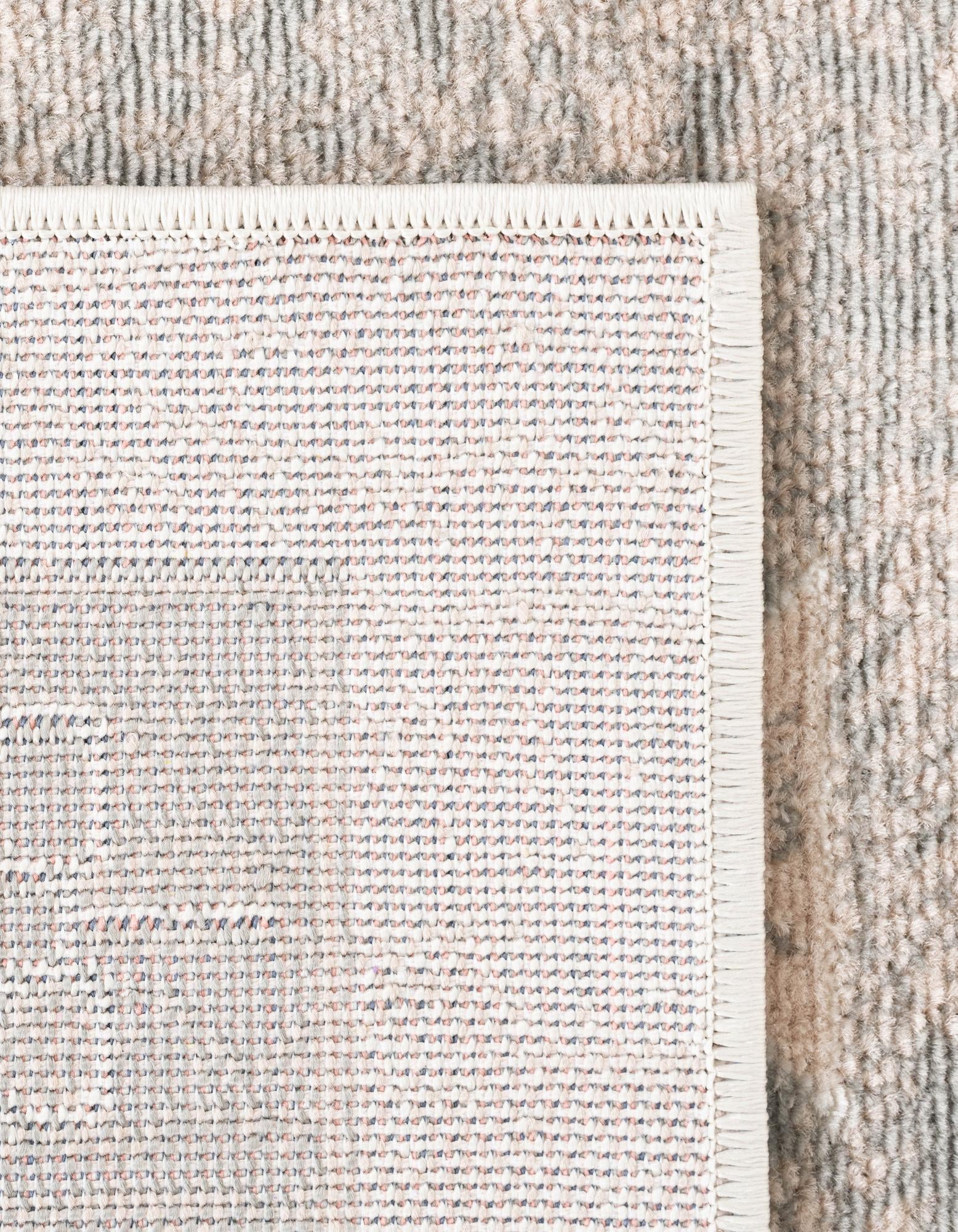 5' 3 x 5' 3 Whitney Octagon Rug