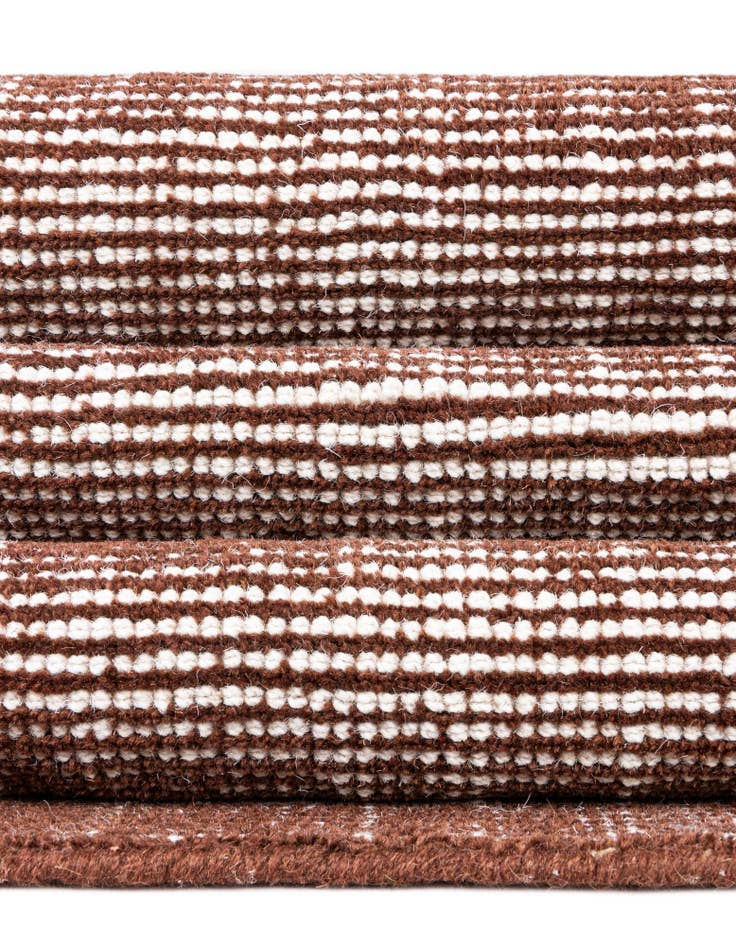 Detail image of 5' 1 x 5' 1  Hand Woven Jill Zarin English Manor Wool Round Rug