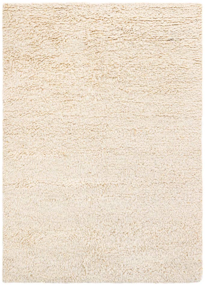 Detail image of 6' 1 x 9' Hand Woven Haka Deluxe Shag Rug