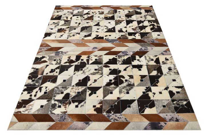 4' 8 x 6' 5 Cowhide Rug