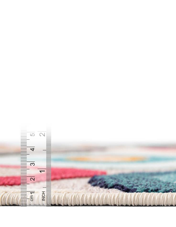 Detail image of 2' 7 x 10' Easy-Clean Casablanca Indoor / Outdoor Runner Rug