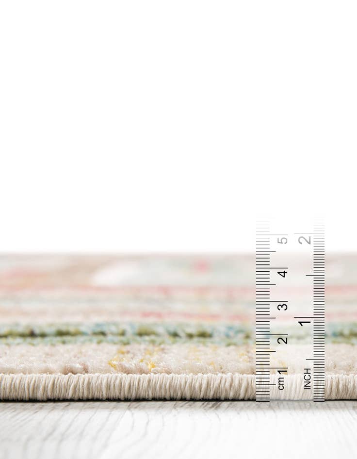 Detail image of 2' 7 x 10'  Washable Casablanca Indoor / Outdoor Runner Rug