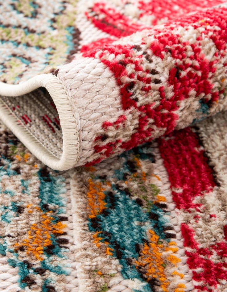 Detail image of 7' 10 x 7' 10  Washable Casablanca Indoor / Outdoor Square Rug