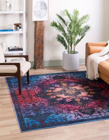 7' 3 x 7' 3 Washable Francesca Square Rug