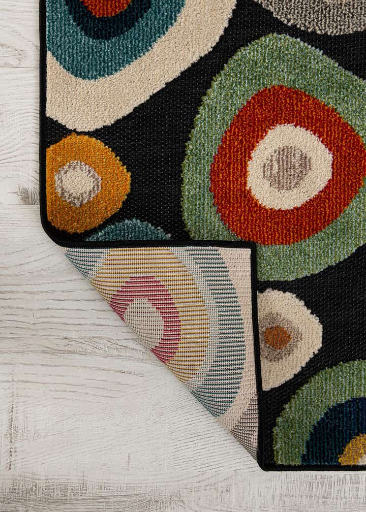 7' 10 x 7' 10 Easy-Clean Casablanca Indoor / Outdoor Square Rug