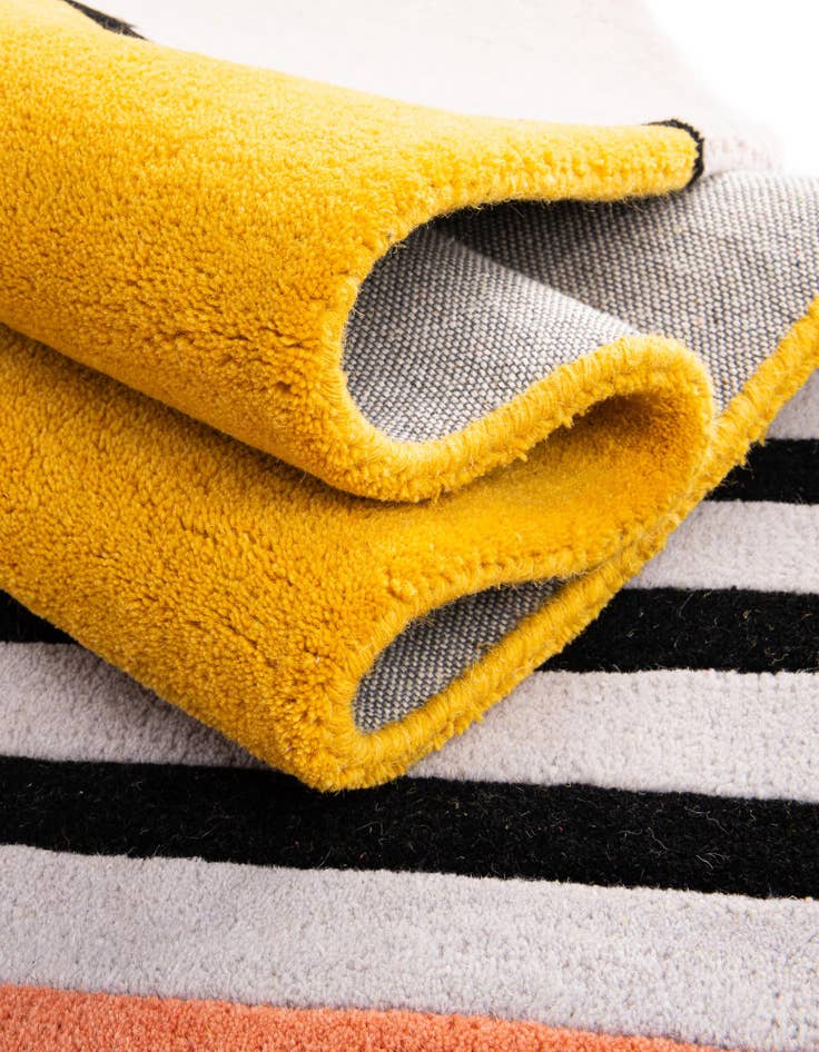 Detail image of 1' 6 x 4' 5 Playtime Kids Wool Freeform Rug