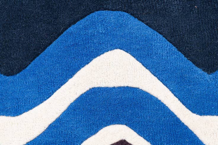 Detail image of 2' x 8' 9 SurfBoard Wool Freeform Rug