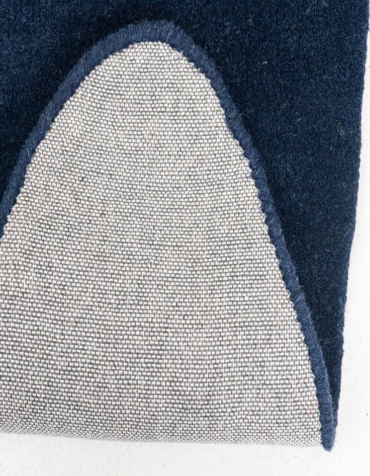 Detail image of 2' x 8' 9 SurfBoard Wool Freeform Rug