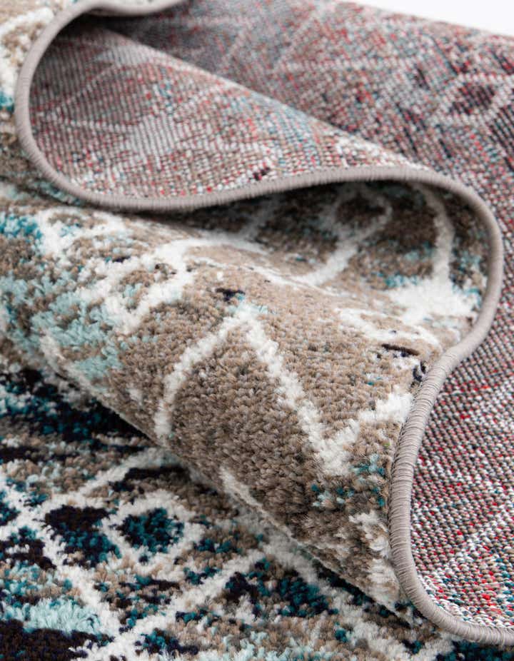 5' 3 x 8' Moroccan Trellis Oval Rug