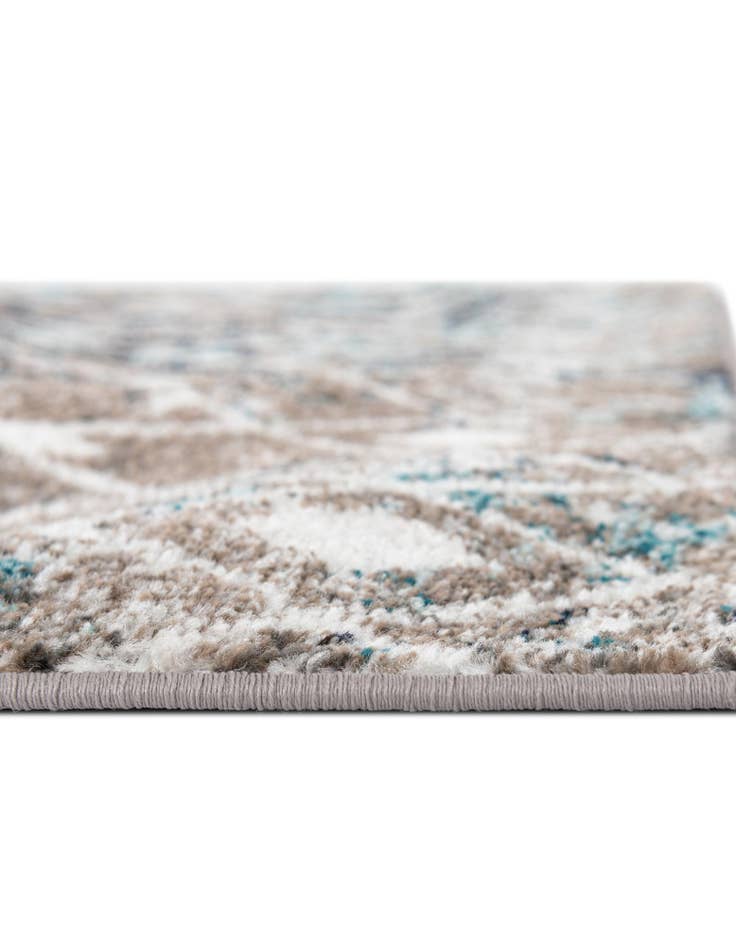 Detail image of 3' 3 x 16' 5 Moroccan Trellis Runner Rug