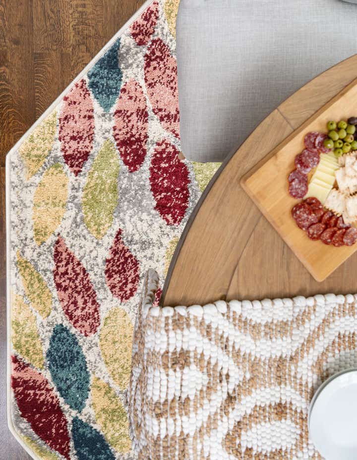 4' 1 x 4' 1 Charleston Octagon Rug