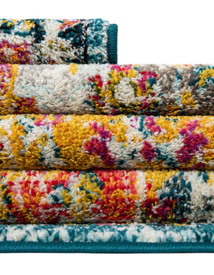 Detail image of 7' 10 x 7' 10 Madeline Octagon Rug