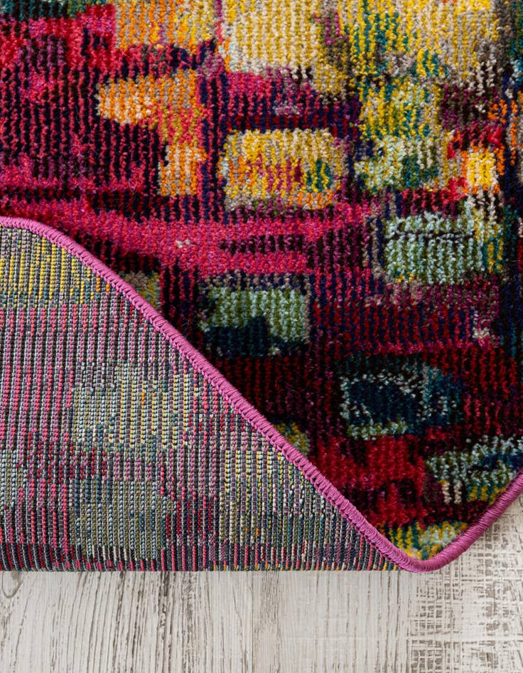 Detail image of 5' x 5' Washable Sevilla Octagon Rug