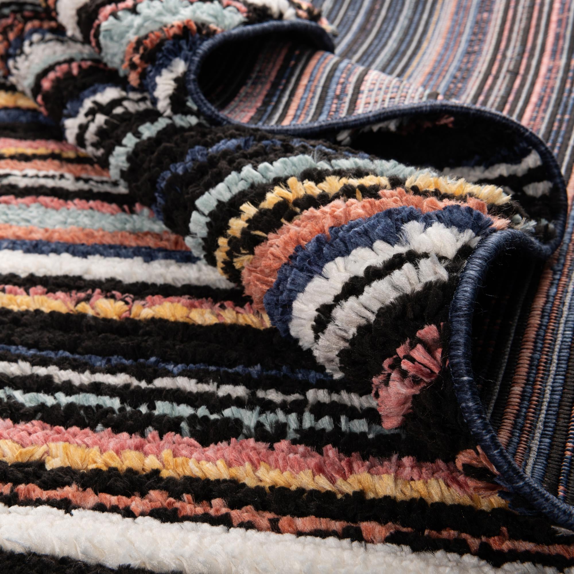 5' 3 x 5' 3 Tagine Octagon Rug