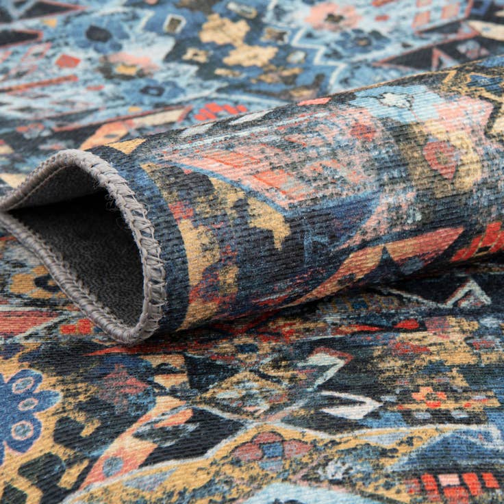Detail image of 7' 7 x 7' 7 Washable Timeless Octagon Rug