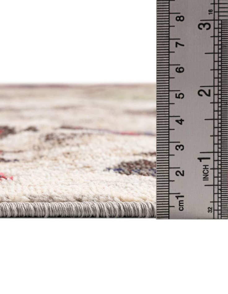 Detail image of 5' 3 x 7' 10 Washable Haerfest Oval Rug