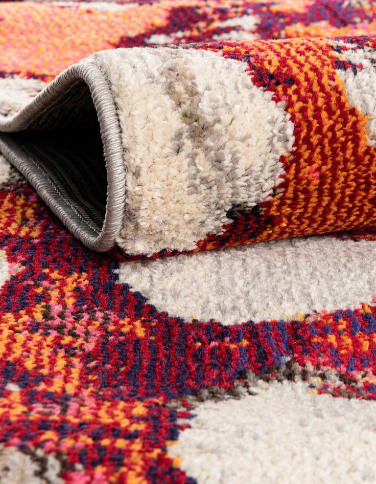 Detail image of 5' 3 x 7' 10 Washable Haerfest Oval Rug