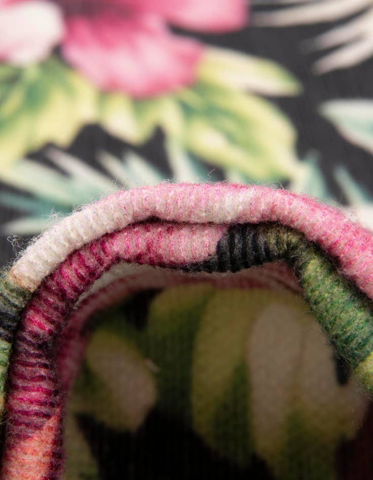 Detail image of 2' x 3' 1  Washable Jill Zarin Caribbean Indoor / Outdoor Oval Rug