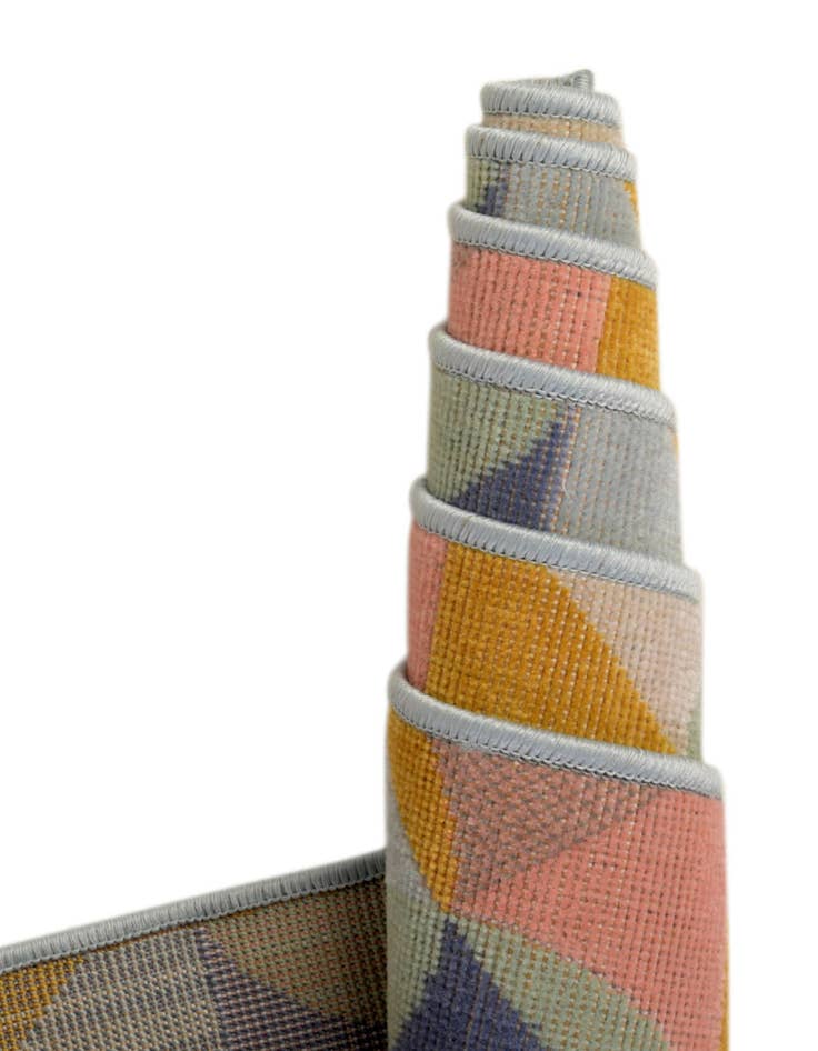 Detail image of 8' x 10' Lotus Oval Rug