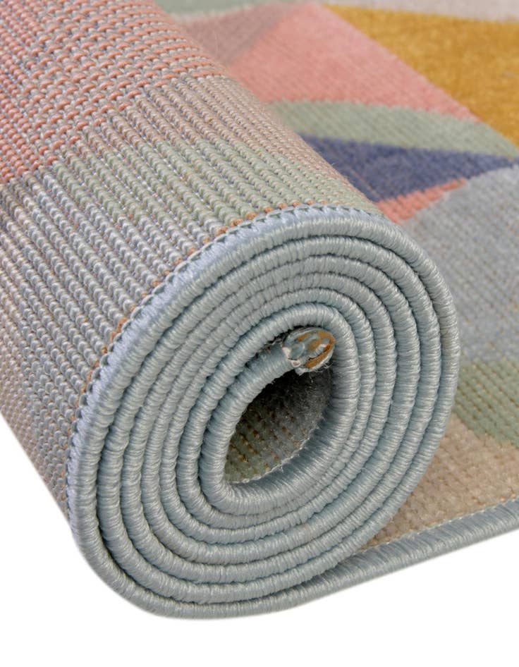 Detail image of 8' x 10' Lotus Oval Rug