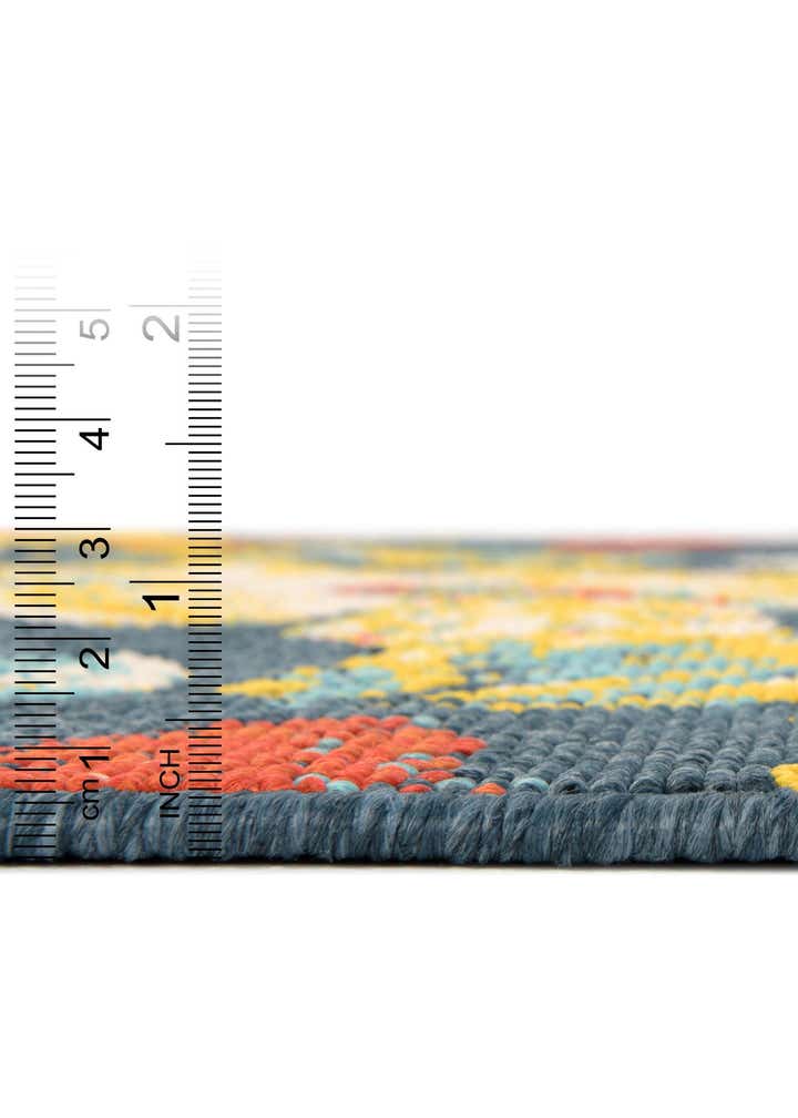 2' x 3' Easy-Clean Coastal Indoor / Outdoor Oval Rug