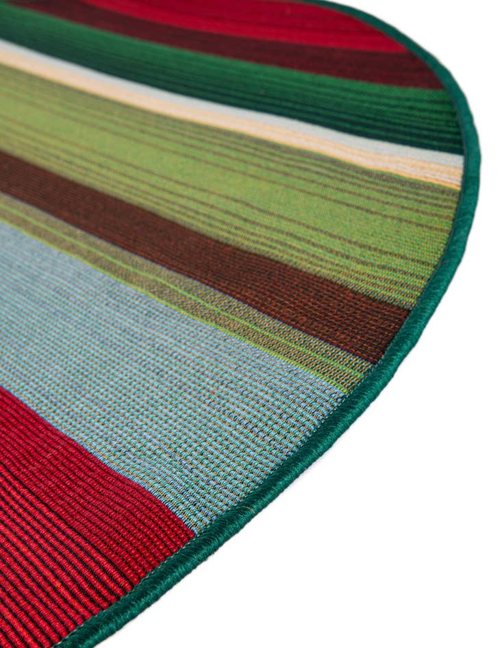 Detail image of 4' x 6' Easy-Clean Modern Indoor / Outdoor Oval Rug