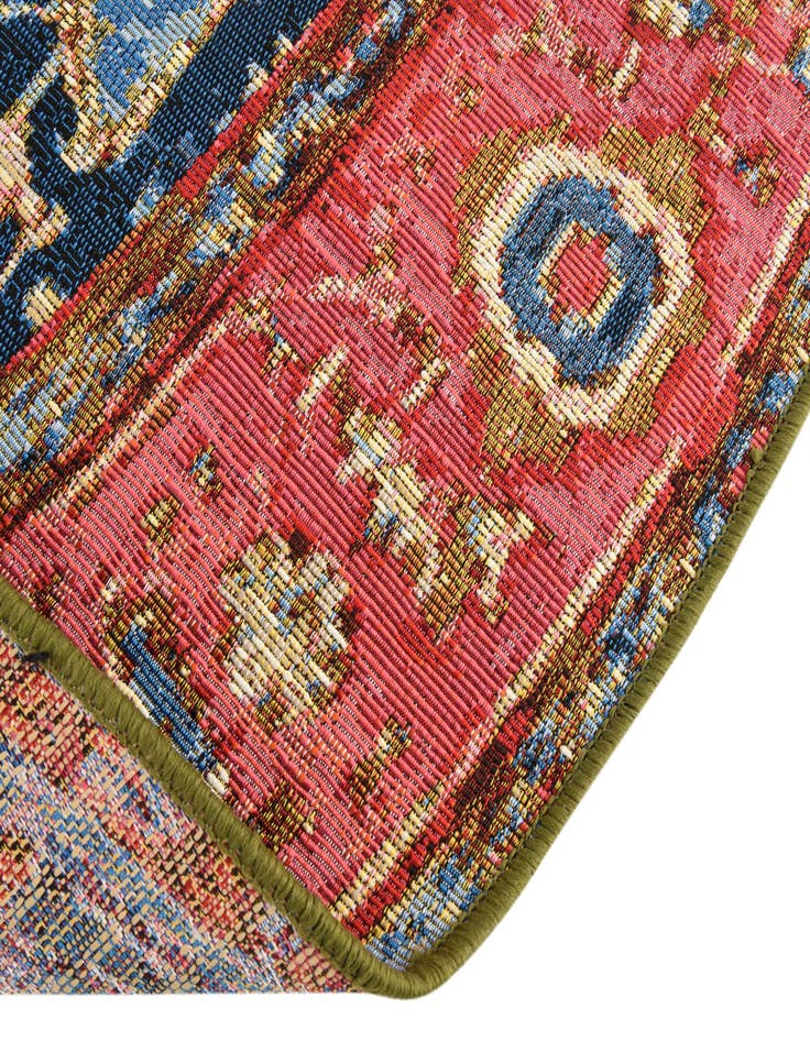 Detail image of 4' x 6'  Washable Traditional Indoor / Outdoor Oval Rug